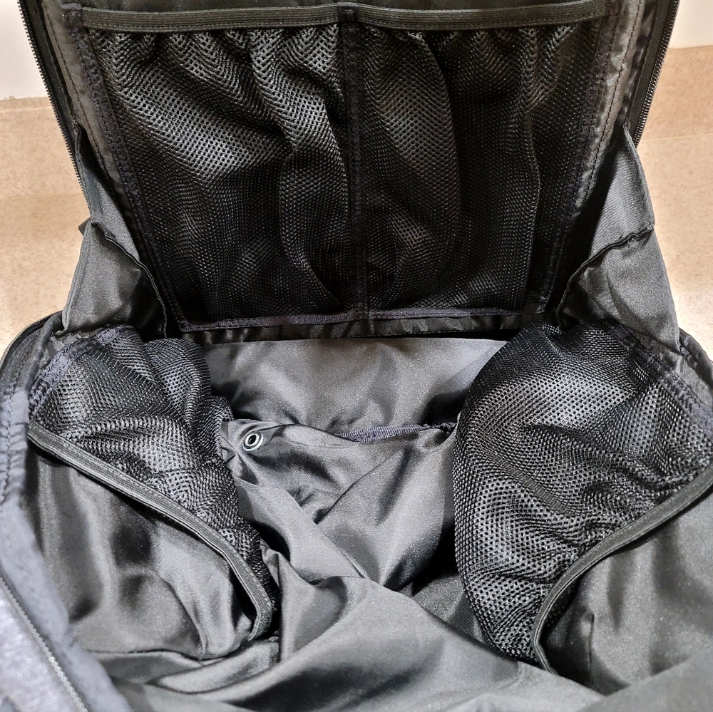 Lululemon Athletica Dark Heather Gray Backpack Laptop - Picture 8 of 9